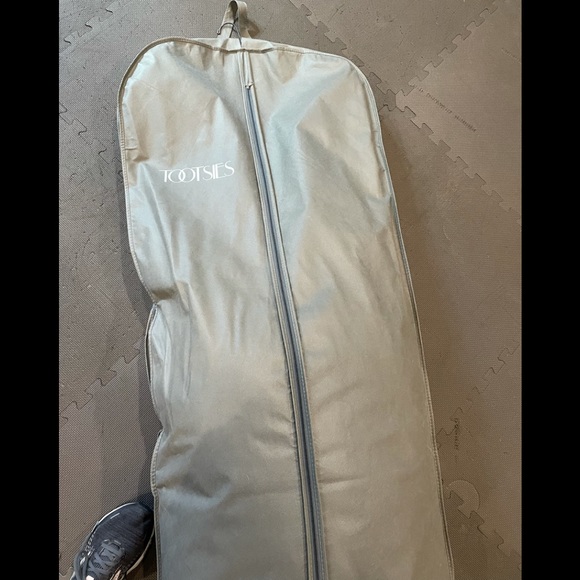 Evening dress. - Picture 5 of 5